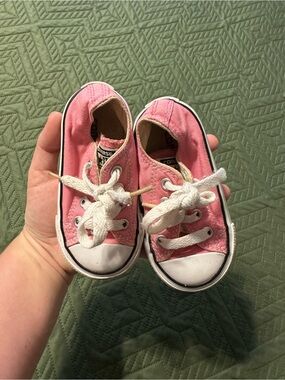 Converse Kids Pink Canvas Low-Top Sneakers with White Accents